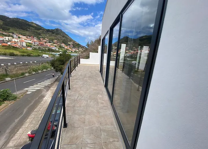 Machico Flat Center Near Beach W Parking