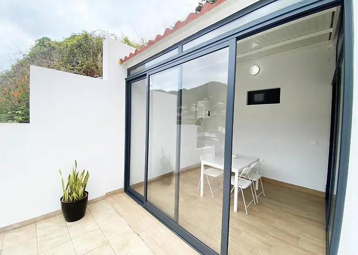 Machico Flat Center Near Beach W Parking