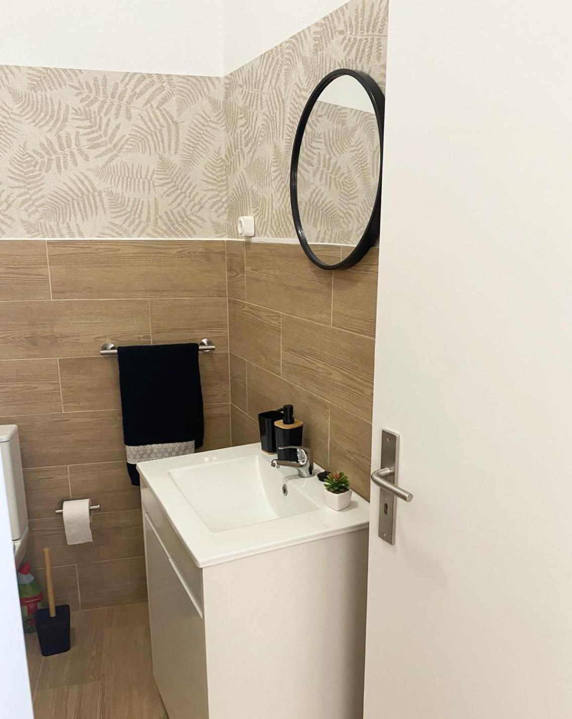 Machico Flat Center Near W Parking Villa *