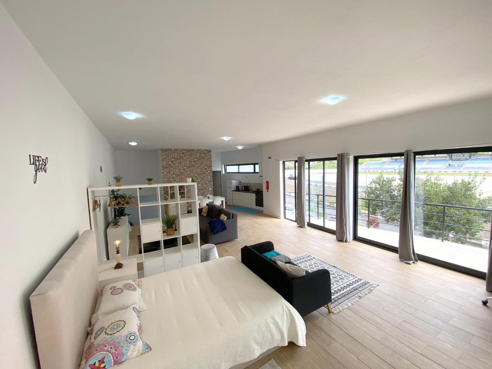 Flat Center Near W Parking * Machico (Madeira)